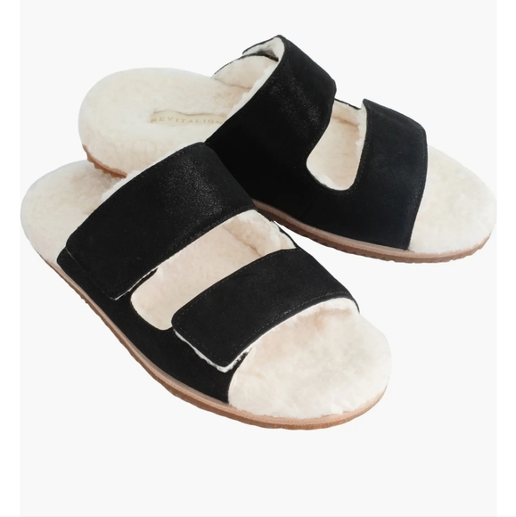 Keen HOWSER III SLIDE - Pantoffels - brown/beige